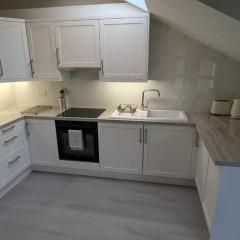 Spacious & stylish upgraded 1BD Malahide Marina