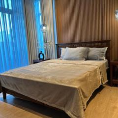 Cozy, Spacious 1 Bedroom Condo, reach St Lukes BGC by foot