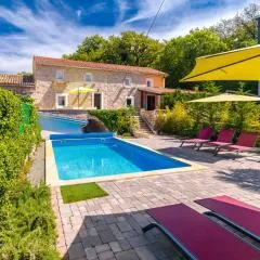 Villa Cati Ferienhaus mit beheiztem Pool