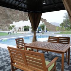 Moon night resort For Family and groups BBQ Pool and greek style