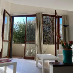 Cozy apartment with access to garden