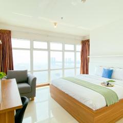 Best Homey and Spacious 3BR at Green Bay Condominium Apartment By Travelio