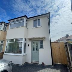 The Crescent-Modern Coastal Home