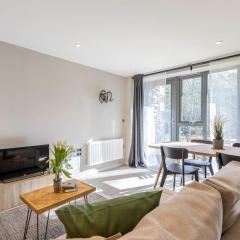 Comfortable 2BR in Backbarrow with Parking