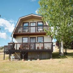 Cozy Sweetwater Cabin, with access to Ideal Beach