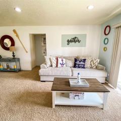 Beautiful Updated 2 Bedroom Condo T106