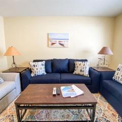 Lake View Condo 890 2