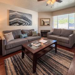 Updated Lake View Condo 941 2, Amazing Views