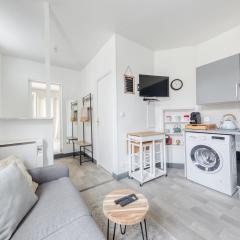 Paisible, Paris, Tram 9mim, RER C 15min - Genius