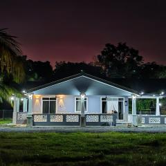 Homestay Villa D'Manggis