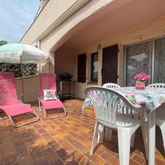 Rez-de-jardin Pinède Piscine Clim proche Plage Village naturiste