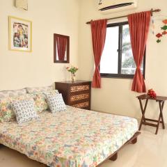 Casa Melora, 2bhk Ac apt in Candolim, Beachwalk