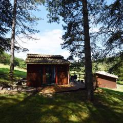 Petit chalet au Lac de Goulens avec piscine commune - 2 adultes et 1 enfant