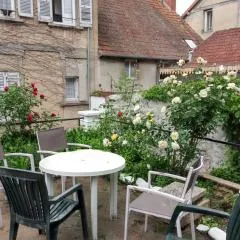 Appartement charmant à Néris-les-Bains - 30 m² - Jardin privé