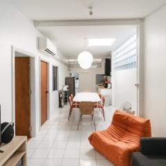 Cozy home near old town and airport