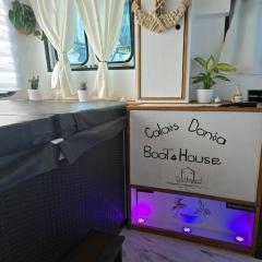Calaidonia boat house