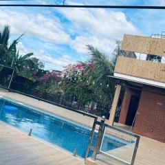 D Banlieue Homestay And Coffee