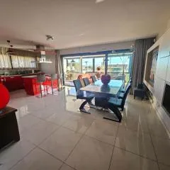 Petit Paradis à Bandol t4 piscine clim Parking Fibre Coffre-fort