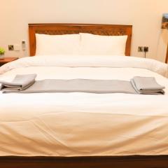 River House Lodge International