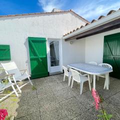 Maison T3 avec piscine chauffée, tennis, proche mer et commerces - FR-1-231-302