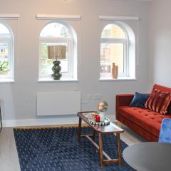 Stylish 1-Bedroom Apartment in Slough with Parking