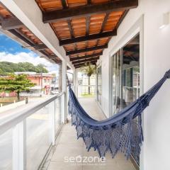 Apto c/ Varanda e 3 Quartos próx. a praia RSU3842