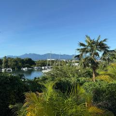 L Opacarophile Studio Marina du Gosier