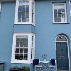 Nant Llys - Spectacularly placed with sea views