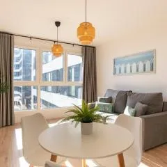 Skyline V Pool & Coworking by ELE Apartments