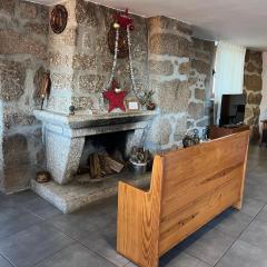 Casa da Lage - Lareira - Lenha - Vistas rio - Gerês