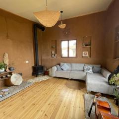 על ראש הגבעה- משק 68