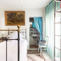 Felix's room