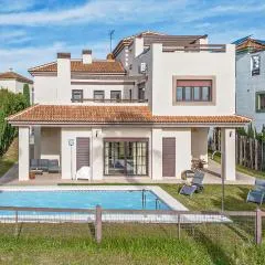Nice Home In Guillena With Wifi