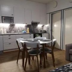 Marivas, 2 bedroom apt, free parking & WiFi