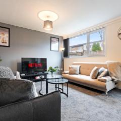 8Guests-3BR-Parking-FamilyFriendly-NearAirport