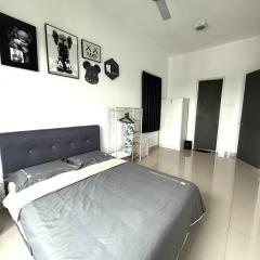 KawsKingdom-DpulzeCyberjaya,4pax