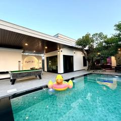 Crystal Cove Pool Villa Pattaya