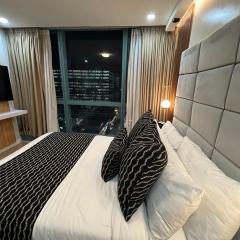 LARGE One Bedroom Unit In Uptown BGC