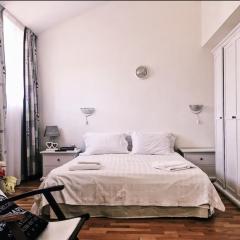 Spacious Modern Two-Bedroon Suite in Elit 1 Complex