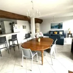 Le Grenier à Sel d'Amboise 5 pers PMR, parking privé, terrasse, maison historique