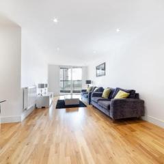 Stylish 1-Bedroom Apartment Near Canary Wharf, O2 Arena & ExCel - Excellent Transport Links