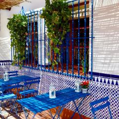 Apartamento en Sevilla Centro con Vistas a la Plaza Alameda de Hércules - Hasta 5 Personas