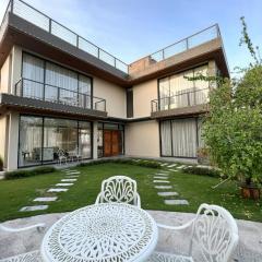 Trà Cổ Luxury Hotel