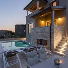 Villa Skraline for 6 people near Umag with salt-water private pool