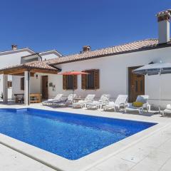 Beautiful Villa Ana with pool in Labin