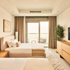 Luxury 59th Floor Apartment with Stunning Seaview & Access to Infinity Pool on 64th Floor Burj Views