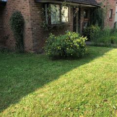 3BR Furnished Property in Slough Fully Furnished Independent House
