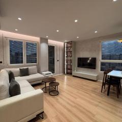 New Chic Apartment, Central