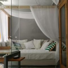 Elegantly designed day bed apartment