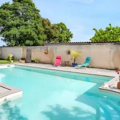 Maison confortable à Duravel avec piscine partagée